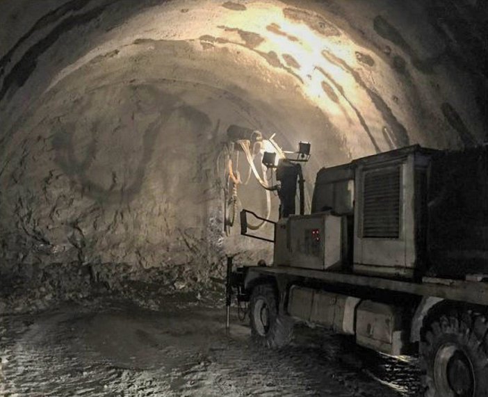 Türkiye’nin Ve Avrupa’nın En Büyük Çift Tüp Karayolu Tünelinin Yüzde 91’i Tamamlandı