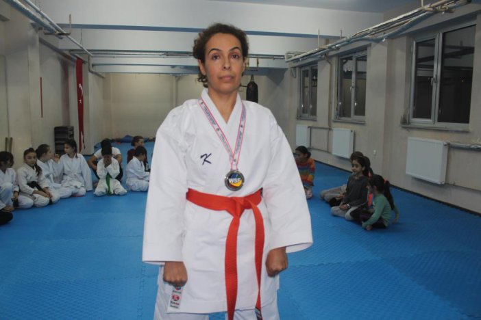 ayten-kartal-1.jpg
