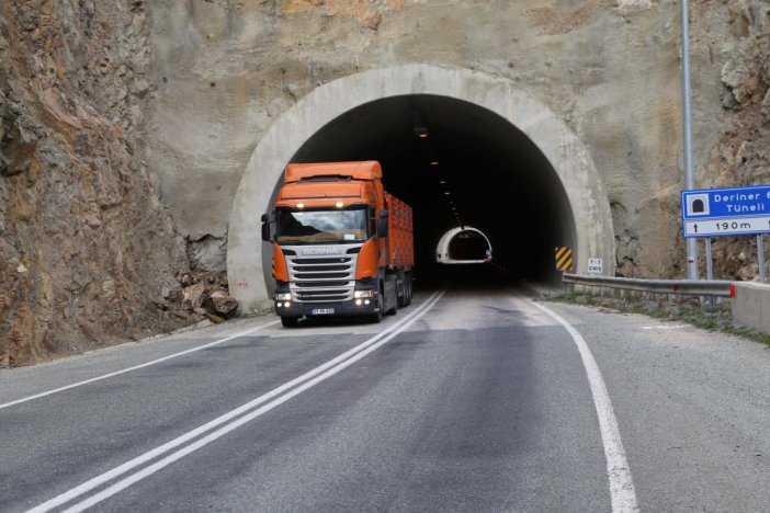 artvin-turnel-1.jpg