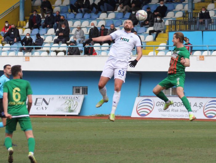 pazarspor-amedspor-13.jpg