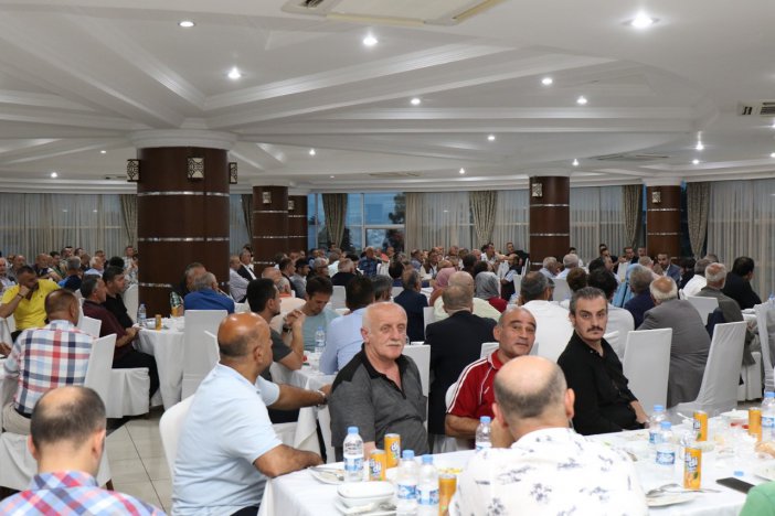 ak-parti-rize-12.jpg