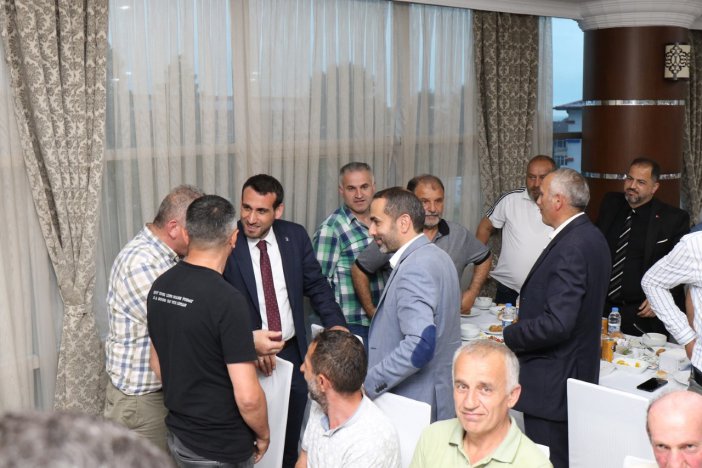 ak-parti-rize-15.jpg