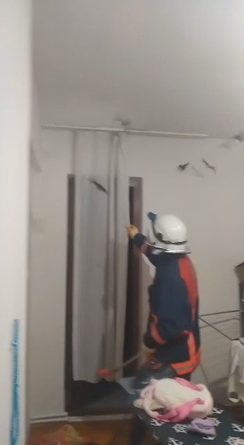 Gümüşhane’de Evini Yarasa Basan Vatandaşın İmdadına İtfaiye Yetişti