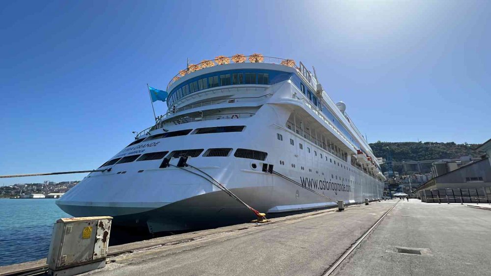 TRABZON VALİSİ USTAOĞLU: 