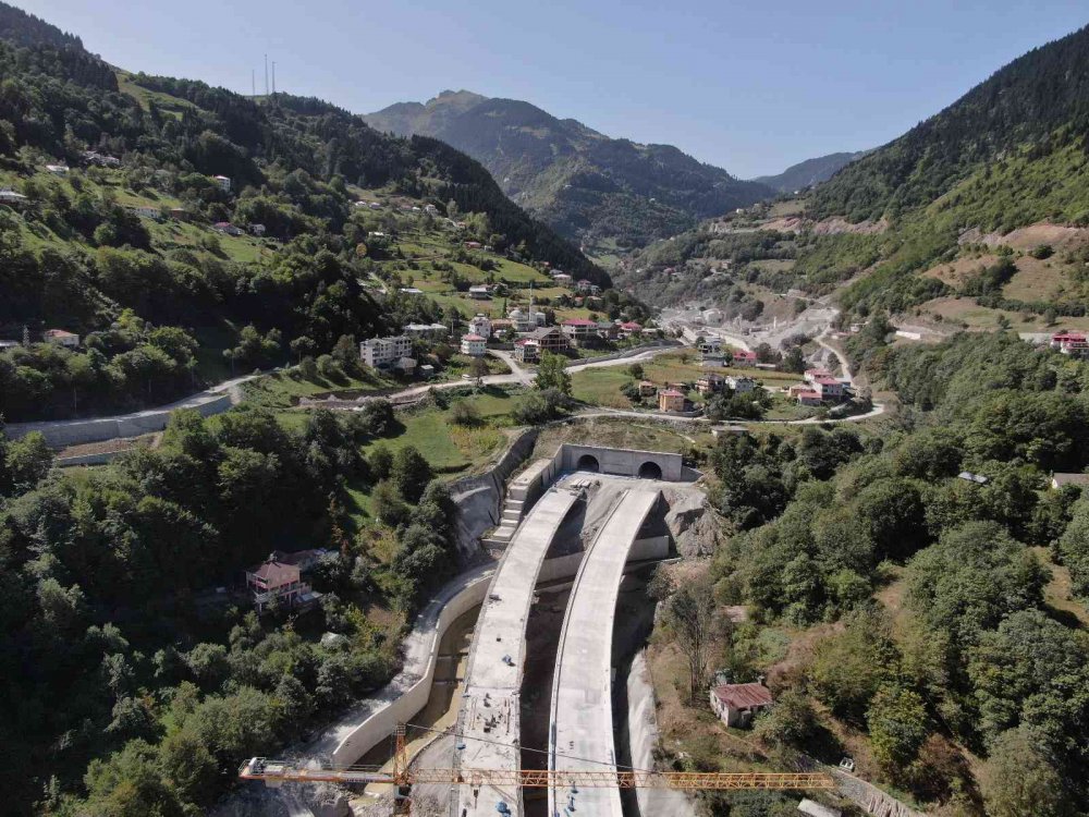 YENİ ZİGANA TÜNELİ 2023 YILI İÇERİSİNDE HİZMETE GİRECEK