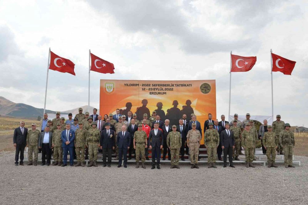 ERZURUM’DA YILDIRIM-2022 SEFERBERLİK TATBİKATI NEFES KESEN GÖRÜNTÜLERE SAHNE OLDU