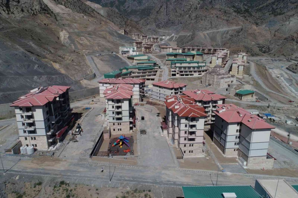 YENİ YUSUFELİ’NDE İLK İŞ YERİ HİZMET VERMEYE BAŞLADI
