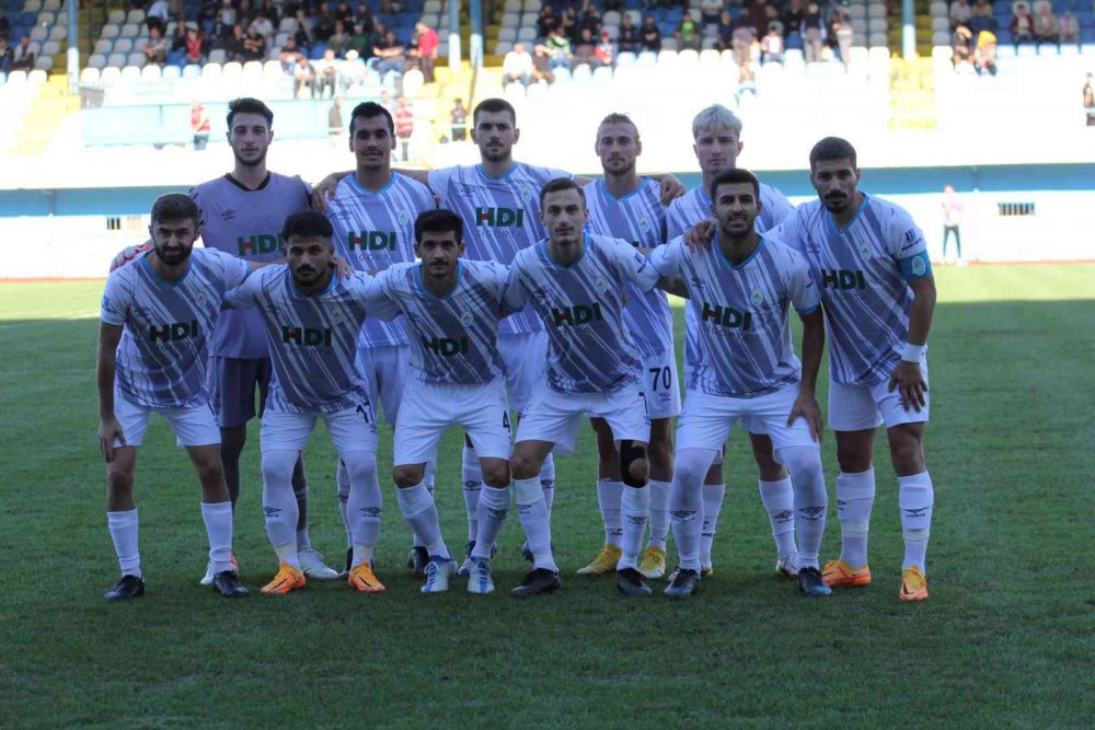 TFF 2.LİG EKİPLERİNDEN PAZARSPOR EVİNDE KASTAMONU'YA 1 - 0 MAĞLUP OLDU