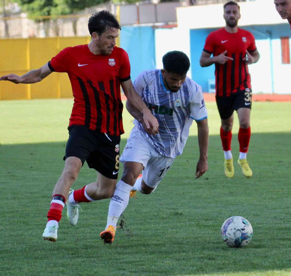 TFF 2.LİG EKİPLERİNDEN PAZARSPOR EVİNDE KASTAMONU'YA 1 - 0 MAĞLUP OLDU
