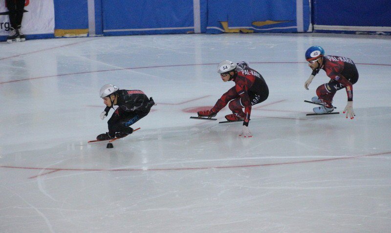 TÜRKİYE SHORT TRACK FEDERASYON KUPASI, ERZURUM PALANDÖKEN BUZ PATENİ PİSTİ'NDE DÜZENLENDİ