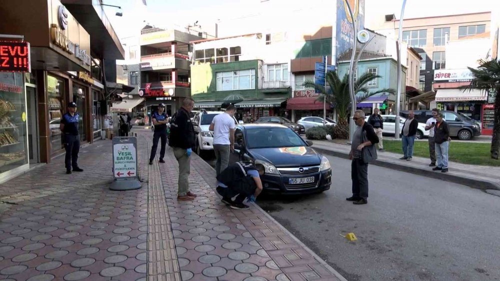 SAMSUN'UN BAFRA TİCARET BORSASI YÖNETİM KURULU ÜYESİ VE BAŞKAN ADAYI TARIK EROL, BİR ÇOCUK TARAFINDAN SİLAHLA YARALANDI