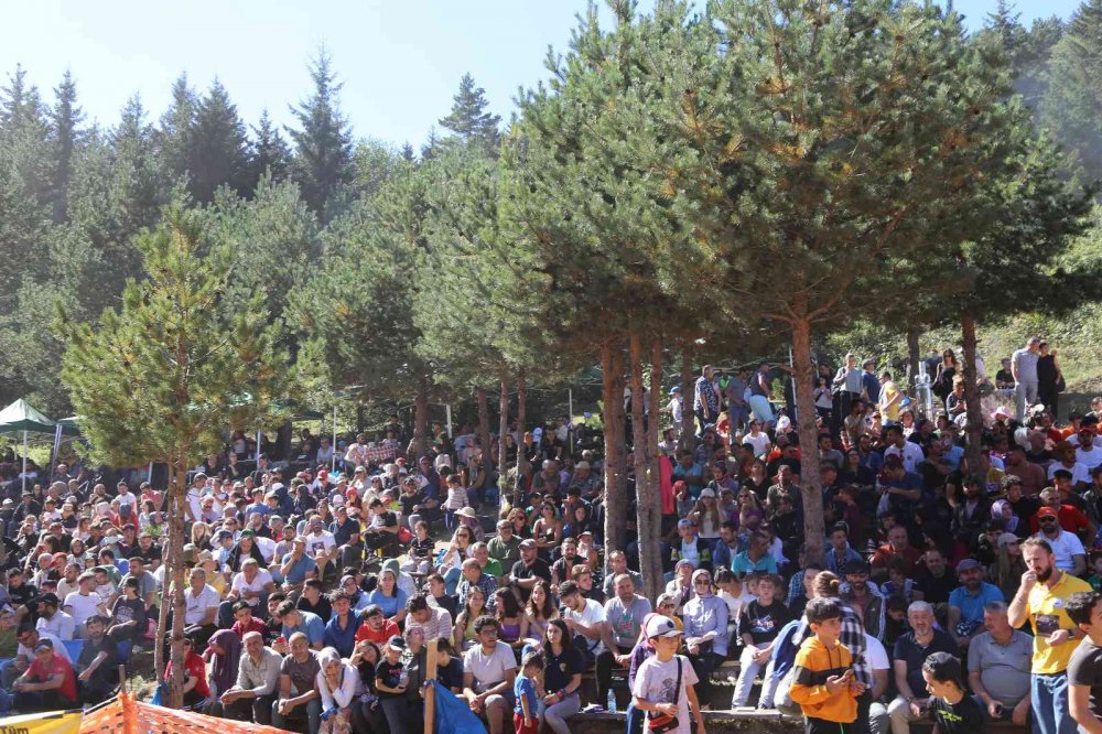 ARTVİN’DE 6.’SI DÜZENLENEN ULUSLARARASI OFF-ROAD YARIŞLARI BÜYÜK HEYECANA SAHNE OLDU