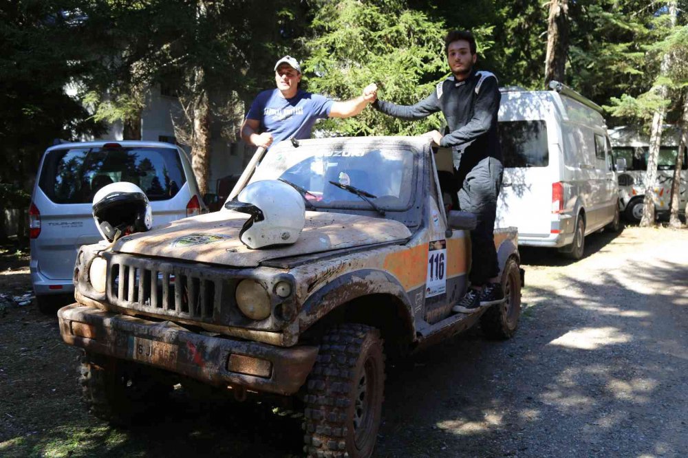 ARTVİN’DE 6.’SI DÜZENLENEN ULUSLARARASI OFF-ROAD YARIŞLARI BÜYÜK HEYECANA SAHNE OLDU