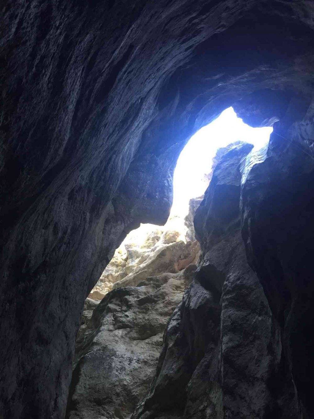 TÜRKİYE'NİN İKİNCİ BÜYÜK KANYONU OLAN ŞAHİNKAYA KANYONU'NUN BULUNDUĞU SAMSUN'UN VEZİRKÖPRÜ İLÇESİNDE YENİ BİR KANYON KEŞFEDİLDİ