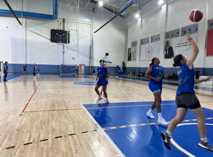 rize-bayan-basketbol-12.jpg