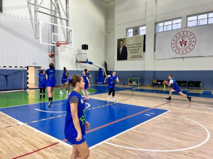 rize-bayan-basketbol-13.jpg