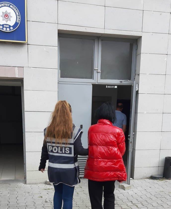 SAMSUN'DA GERÇEKLEŞTİRİLEN EŞ ZAMANLI FUHUŞ OPERASYONUNDA 10 ŞÜPHELİ ŞAHIS GÖZALTINA ALINDI