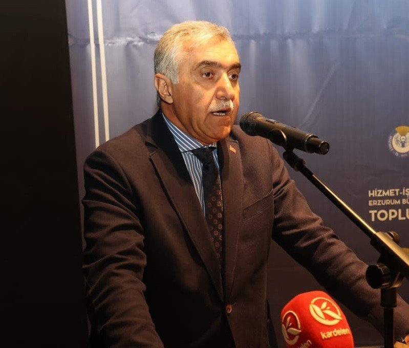 ERZURUM BÜYÜKŞEHİR BELEDİYESİ'NDE TOPLU İŞ SÖZLEŞME SEVİNCİ YAŞANIYOR.BAŞKAN SEKMEN İŞÇİ MAAŞLARINA YÜZDE 75 ZAM YAPTI