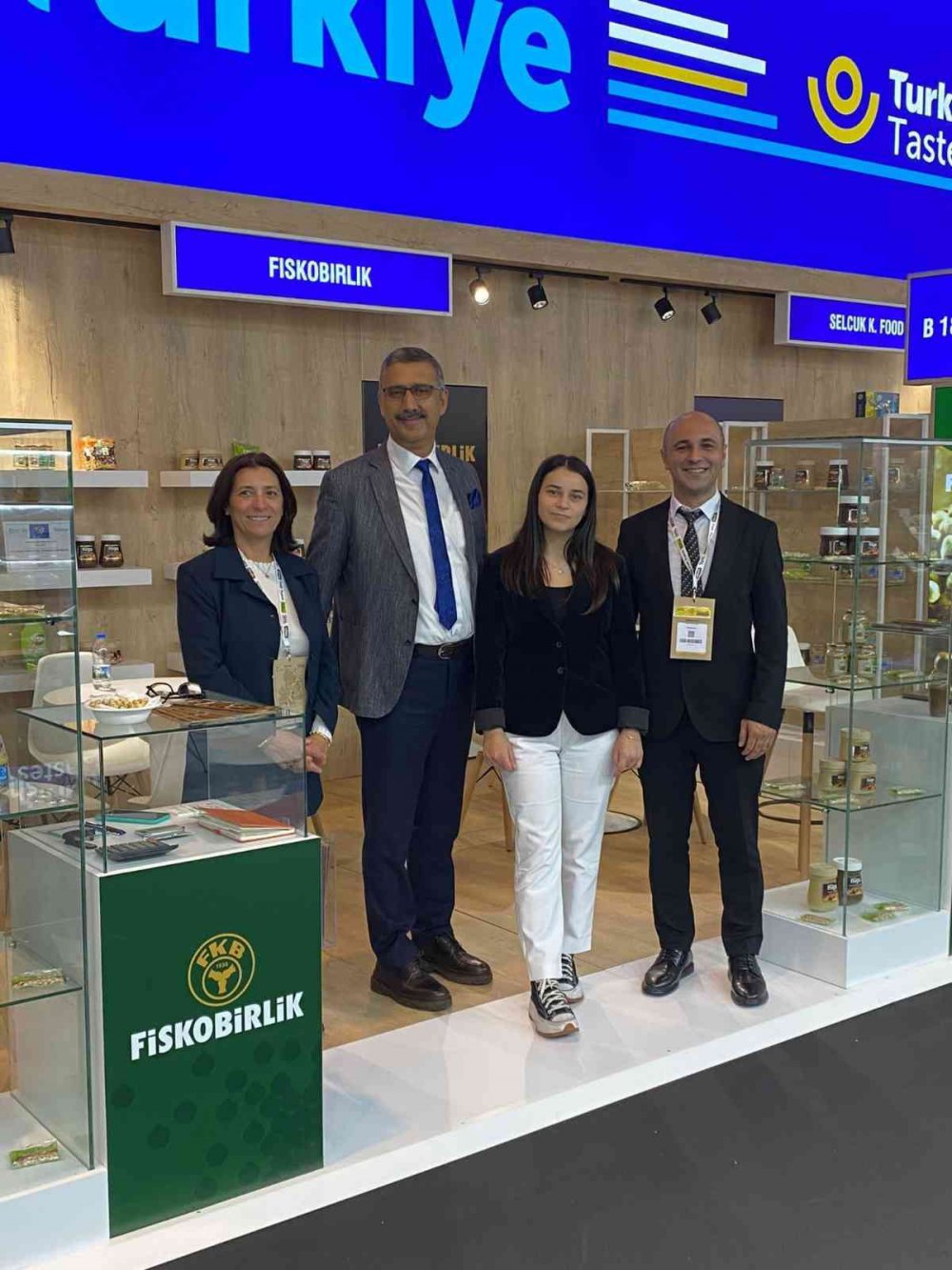 FİSKOBİRLİK, EN BÜYÜK GIDA VE İÇECEK İNAVASYON FUARLARINDAN BİRİ OLAN SIAL PARİS 2022'DE TÜRK FINDIĞINI DÜNYAYA TANITIYOR