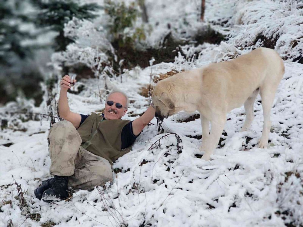 GİRESUN'UN SAHİL KESİMLERİNDE SON GÜNLERDE ETKİLİ OLAN SAĞANAK YAĞIŞ, YÜKSEK KESİMLERDE YERİNİ KAR YAĞIŞINA BIRAKTI