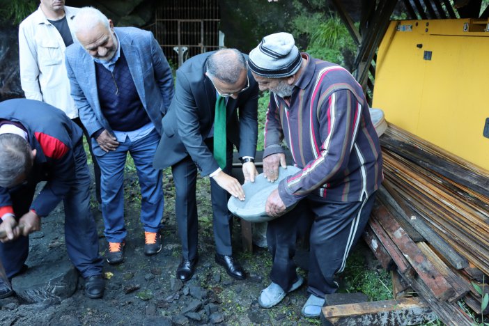 rize-vali-pileki-tasi-13.jpg