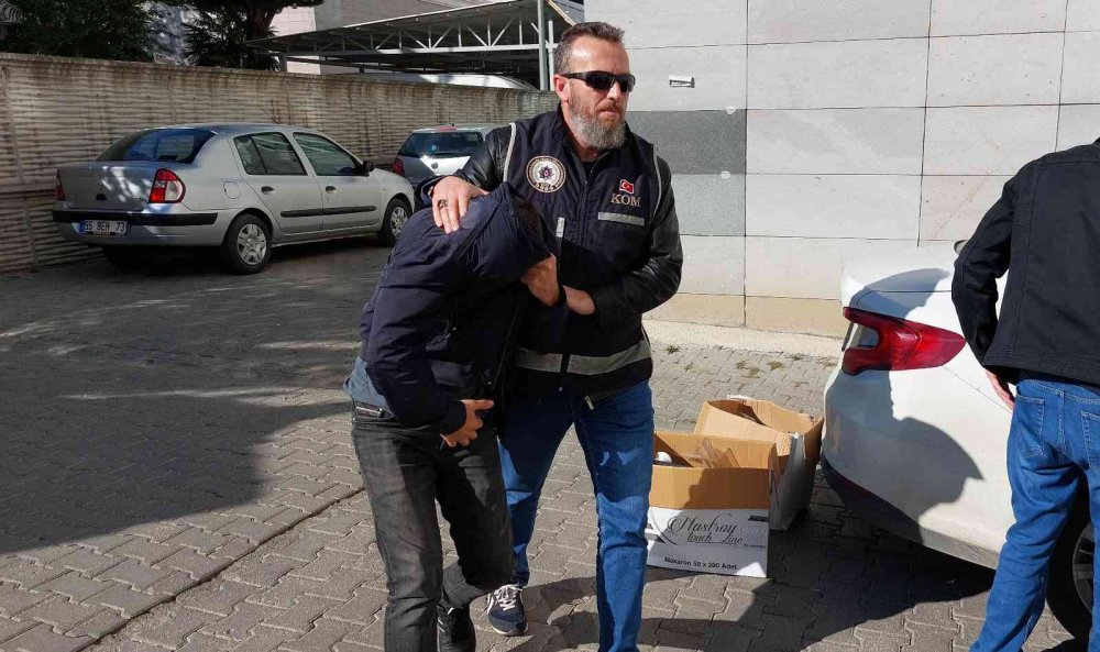 SAMSUN'DA SİGARA VE TÜTÜN MAMULLERİ KAÇAKÇILIĞIYLA İLGİLİ "DUMAN-2" ADI VERİLEN OPERASYONDA 18 KİŞİ GÖZALTINA ALINDI