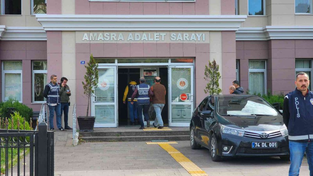 BARTIN'IN AMASRA İLÇESİNDE MEYDANA GELEN VE 41 MADEN İŞÇİSİNİN HAYATINI KAYBETTİĞİ MADEN FACİASIYLA İLGİLİ ARALARINDA MÜESSESE MÜDÜRÜNÜN DE BULUNDUĞU 24 ŞÜPHELİNİN ADLİYEYE SEVKİ BAŞLADI