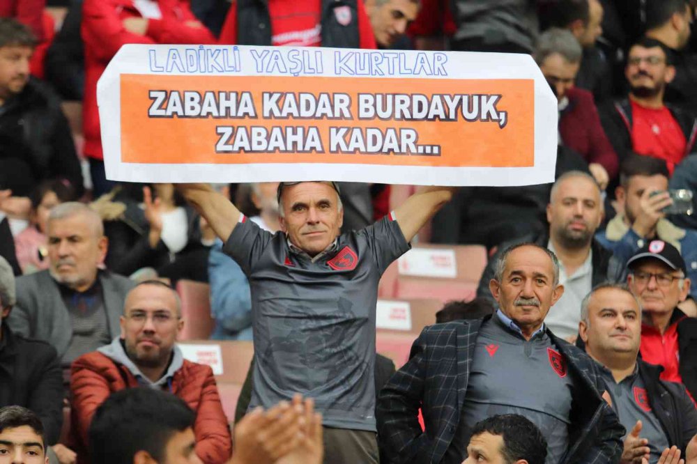 SPOR TOTO 1. LİG'İN 12. HAFTA MÜCADELESİNDE SAMSUNSPOR, SAHASINDA GÖZTEPE'Yİ 1- 0 MAĞLUP ETTİ VE PUANINI 20'YE YÜKSELTTİ