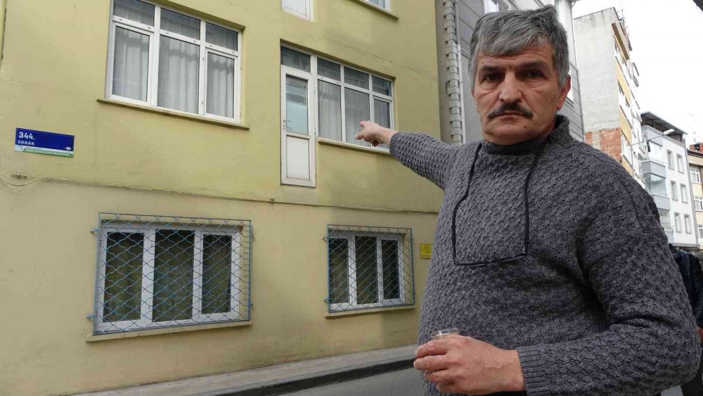KARADENİZ FIKRASI GİBİ APARTMAN. ORDU'DA KARADENİZ FIKRASI GİBİ APARTMAN GÖRENLERİ ŞAŞKINA ÇEVİRİYOR. APARTMANDA BALKON KAPILARI VAR AMA BALKON YOK