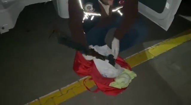 SAKARYA'DA UYUŞTURUCUYLA MÜCADELE ÇERÇEVESİNDE SON BİR HAFTA İÇİNDE POLİS EKİPLERİNCE GERÇEKLEŞTİRİLEN OPERASYONLARDA ÇOK MİKTARDA UYUŞTURUCU MADDE ELE GEÇİRİLDİ, 103 ŞÜPHELİ YAKALANDI