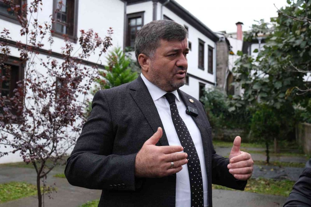 GİRESUN'DA YAKLAŞIK 200 YIL ÖNCE AVRUPA'DAN İTHAL EDİLEN MALZEMELERLE İNŞA EDİLEN, RUMLAR İLE TÜRKLER'İN YILLARCA YAŞADIĞI, TÜRKÜLERE KONU OLAN ZEYTİNLİK SEMTİ RESTORASYON VE KAMULAŞTIRMA ÇALIŞMALARI DEVAM EDİYOR