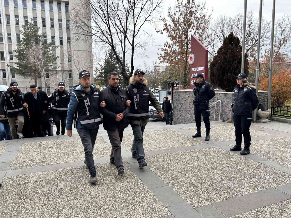 EMNİYET GENEL MÜDÜRLÜĞÜ KAÇAKÇILIK VE ORGANİZE SUÇLARLA MÜCADELE (KOM) BAŞKANLIĞI KOORDİNESİNDE 50 İLDE BAŞLATILAN "GİRDAP" OPERASYONU ÇERÇEVESİNDE ERZURUM'DA 7 KİŞİ GÖZALTINA ALINDI