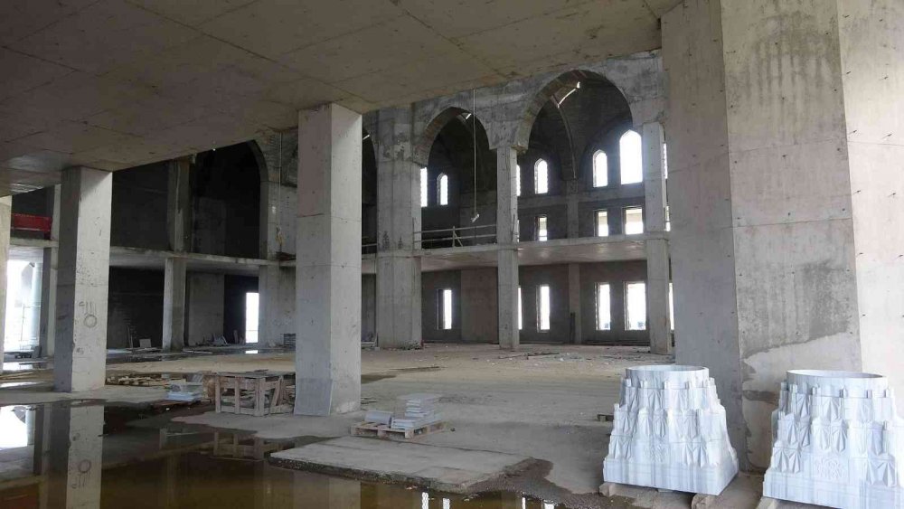 TRABZON'UN ORTAHİSAR İLÇESİNDE YAPIMI DEVAM EDEN DOĞU KARADENİZ BÖLGESİ'NİN EN BÜYÜK CAMİ VE KÜLLİYESİ İNŞAATI SÜRÜYOR