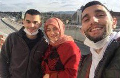 RİZE'DEN İSTANBUL'A GİDERKEN KUZEY MARMARA OTOYOLU KOCAELİ GEÇİŞİNDE MEYDANA GELEN KAZA SONUCU HAYATINI KAYBEDEN MUSTAFA DEMİR VE AİLESİ GÖZYAŞLARI İÇERİSİNDE SON YOLCULUĞUNA UĞURLANDI