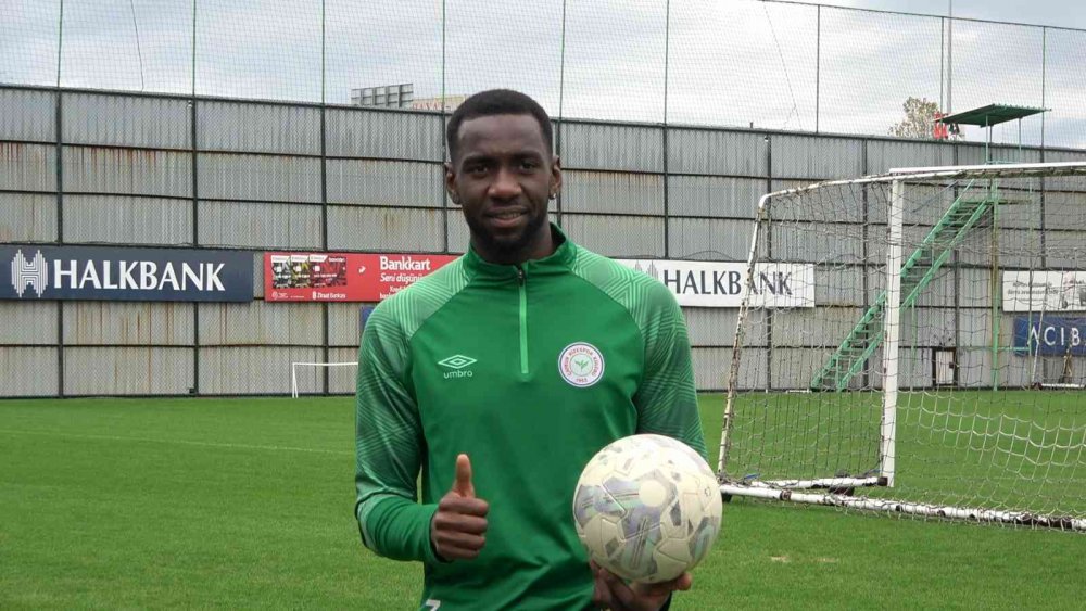 ÇAYKUR RİZESPORLU OYUNCU YANNİCK BOLASİE: 