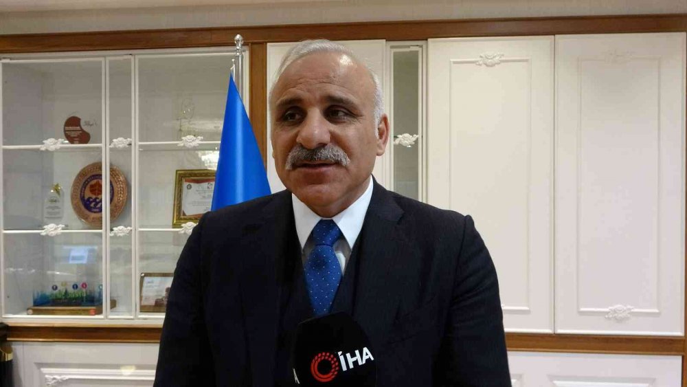 TRABZON'DA ÜRETİLEN TRABZON HASIR BİLEZİĞİ SON YILLARDA DÜNYADA DAHA ÇOK TANINMAYA VE İHRAÇ EDİLMEYE BAŞLARKEN, MOLOZ MEVKİİNDE YAPILMASI PLANLANAN KUYUMCU KENT PROJESİ SAYESİNDE DAHA ÇOK TANINACAK