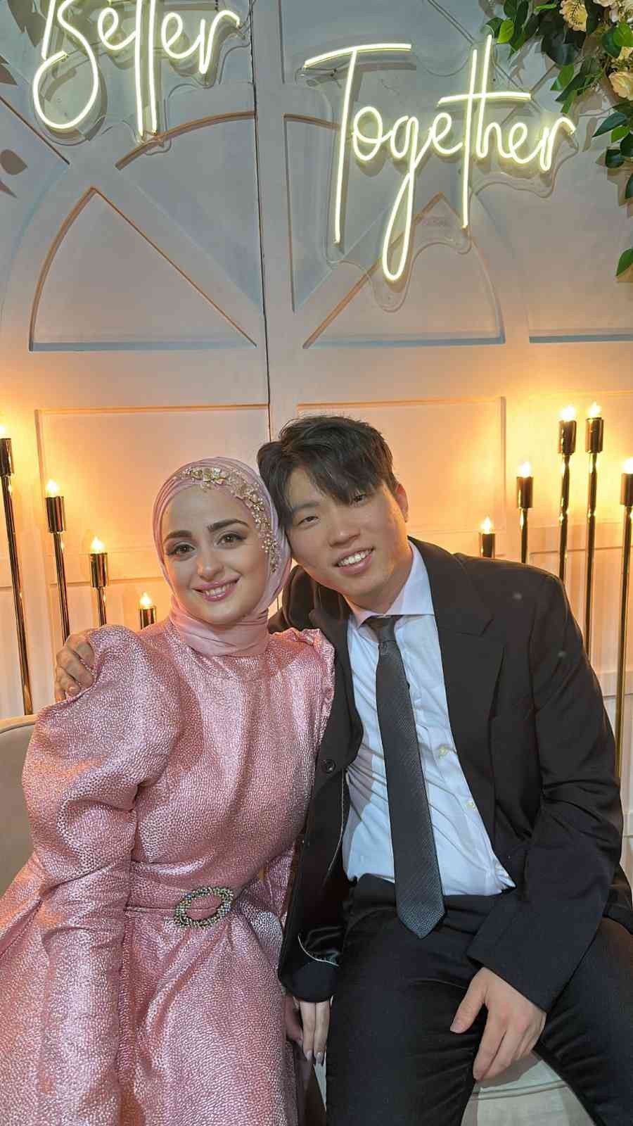 RİZELİ GENÇ KIZ 5 YIL ÖNCE DİL GELİŞTİRMEK İÇİN SOSYAL MEDYADA TANIŞIP, ARKADAŞLIK KURDUĞU GÜNEY KORELİ KOO DONGWAN İLE EVLİLİĞE İLK ADIMI ATTI