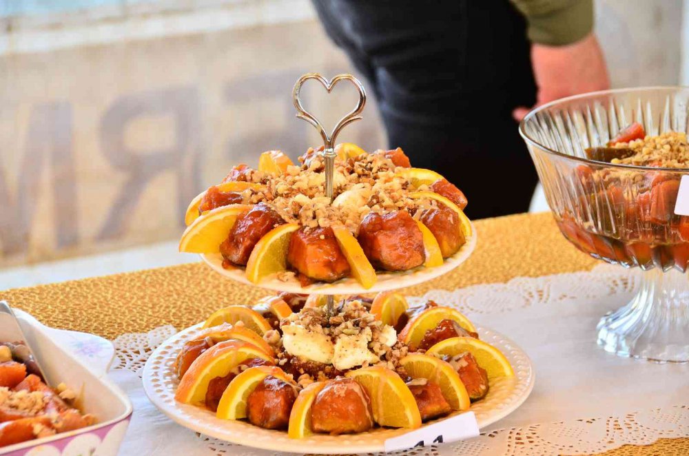 SAMSUN TERME'DE DÜZENLENEN "2. PİDE, PİRİNÇ, BALIK FESTİVALİ"NDE ÜNLÜ ŞEFLERİN TATTIĞI BÖLGENİN YÖRESEL ÜRÜNLERİ TANITILDI