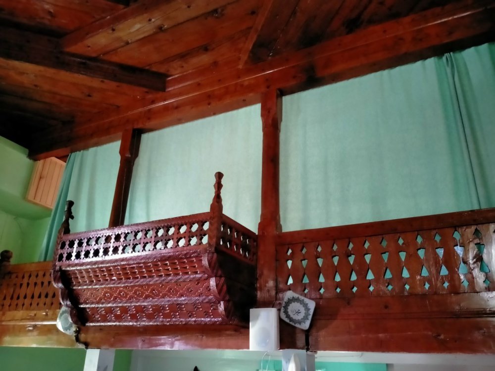 RİZE'DE 223 YILLIK CAMİ KORUMA ALTINA ALINDI. RİZE'NİN İKİZDERE İLÇESİNDE 1799 YILINDA YAPILAN ANZER ÇİÇEKLİ KÖYÜ CAMİİ KORUMA ALTINA ALINDI