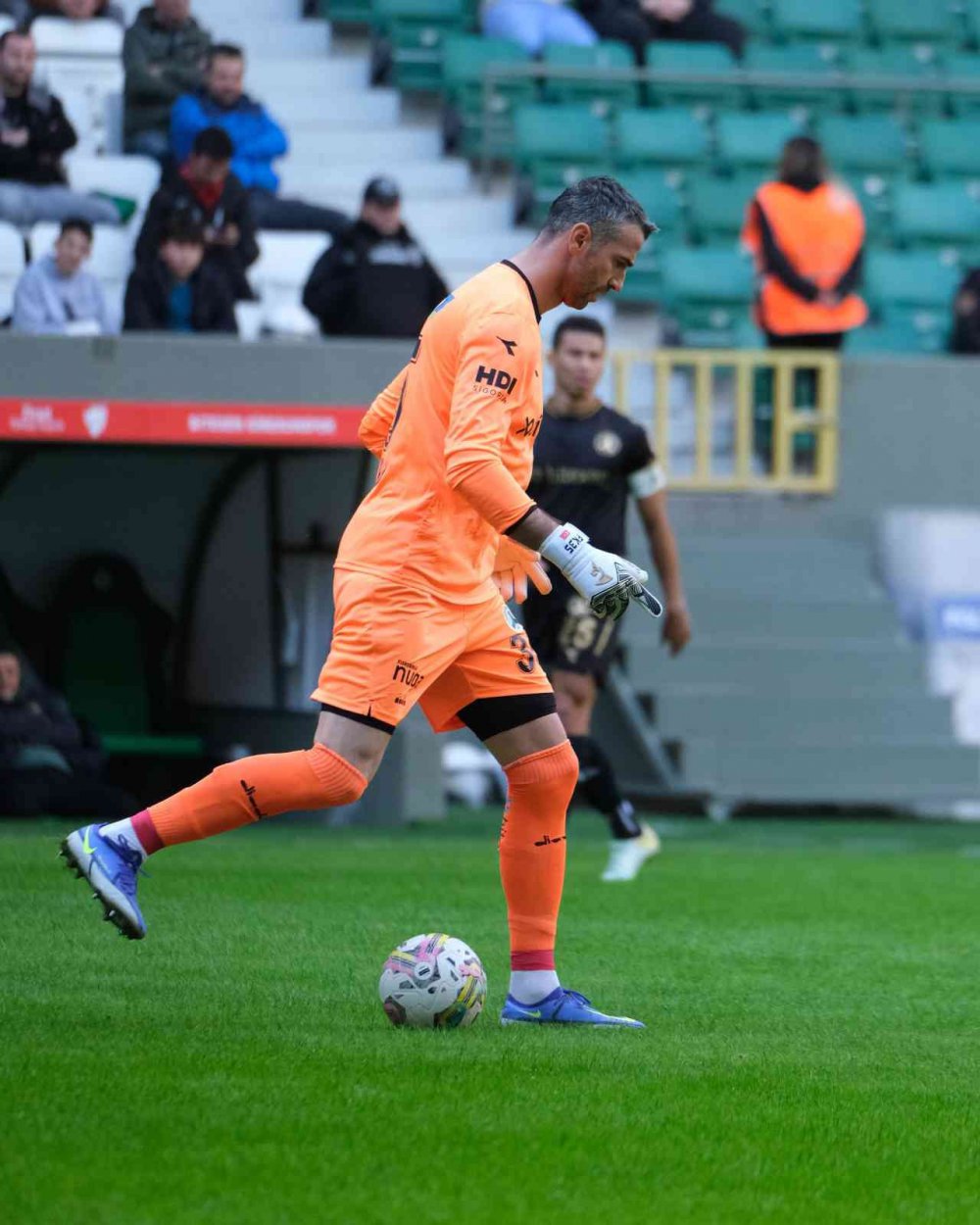 ZİRAAT TÜRKİYE KUPASI 5. ELEME TURUNDA GİRESUNSPOR SAHASINDA KARŞILAŞTIĞI TFF 2. LİG TAKIMLARINDAN KARACA BELEDİYESPOR'U 5-0 MAĞLUP OLDU VE ELENDİ