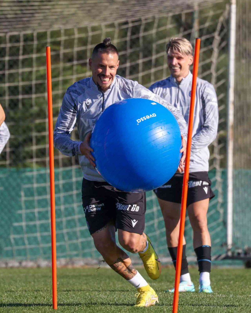 SPOR TOTO SÜPER LİG'İN 17. HAFTASINDA GİRESUNSPOR'U AĞIRLAYACAK OLAN TRABZONSPOR, BU MAÇIN HAZIRLIKLARINI MORALLİ BİR ŞEKİLDE SÜRDÜRMEYE DEVAM EDİYOR