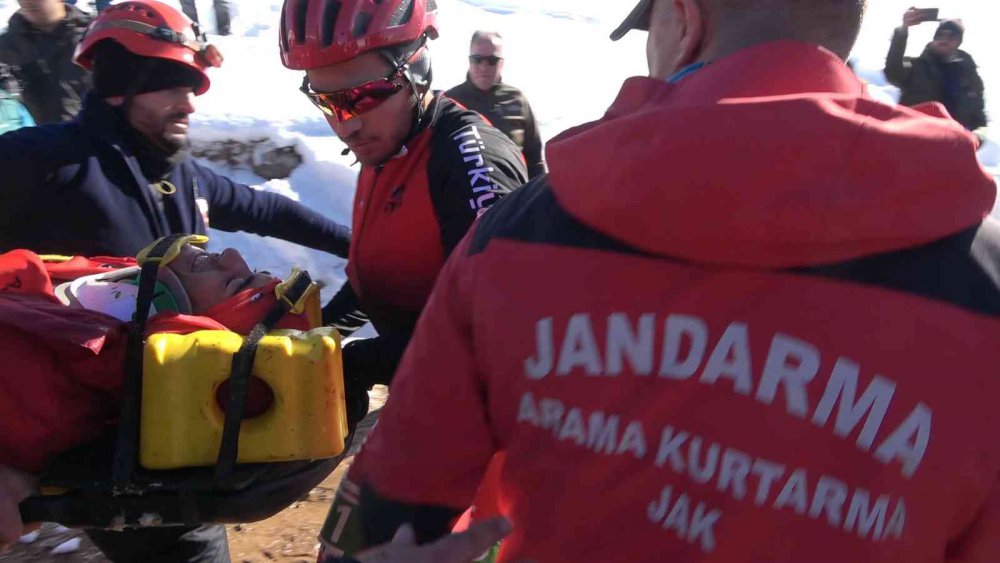 GENÇLER VE BÜYÜKLER DAĞ KAYAĞI TÜRKİYE ŞAMPİYONASI BU YIL 2.KEZ RİZE'NİN İKİZDERE İLÇESİNDE DÜZENLENDİ