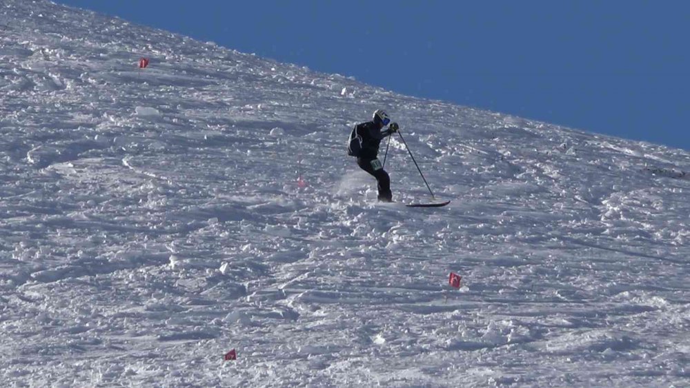 GENÇLER VE BÜYÜKLER DAĞ KAYAĞI TÜRKİYE ŞAMPİYONASI BU YIL 2.KEZ RİZE'NİN İKİZDERE İLÇESİNDE DÜZENLENDİ
