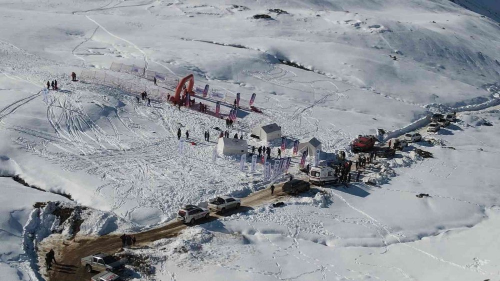 GENÇLER VE BÜYÜKLER DAĞ KAYAĞI TÜRKİYE ŞAMPİYONASI BU YIL 2.KEZ RİZE'NİN İKİZDERE İLÇESİNDE DÜZENLENDİ