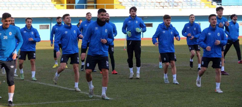 TFF 2. LİG EKİPLERİNDEN PAZARSPOR, DİYARBEKİRSPOR MAÇI HAZIRLIKLARINI SÜRDÜRÜYOR