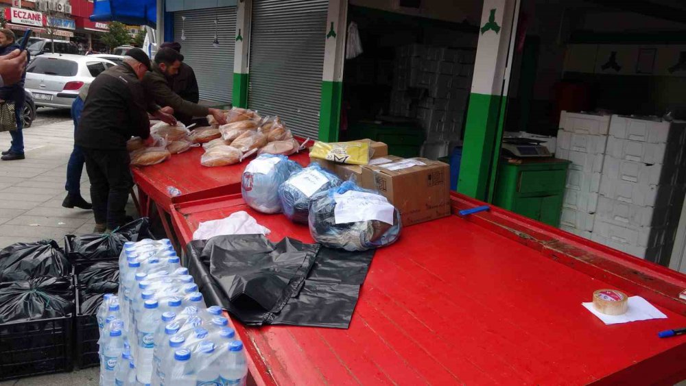 KAHRAMANMARAŞ MERKEZLİ MEYDANA GELEN DEPREMDEN ETKİLENEN DEPREMZEDELER İÇİN GİRESUNLU BALIKÇILAR, "VİRA BİSMİLLAH" DİYEREK YARDIM KAMPANYASI BAŞLATTI