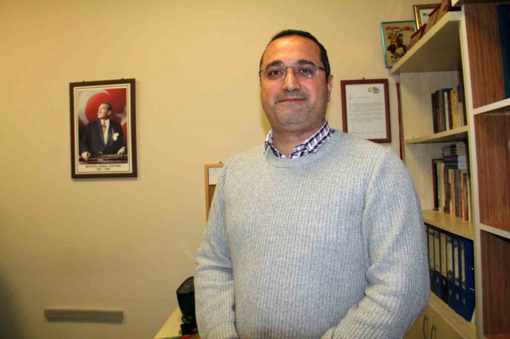 KAHRAMANMARAŞ'TA 7,7 VE 7,6 ŞİDDETİNDE MEYDANA GELEN DEPREMLERİN ARDINDAN GİRESUN ÜNİVERSİTESİ ÖĞRETİM ÜYESİ PROF. DR. AHMET APAYDIN VE DOÇ DR. EREN KÖMÜRLÜ GİRESUN'UN DEPREM RİSK DURUMUYLA İLGİLİ AÇIKLAMALARDA BULUNDU