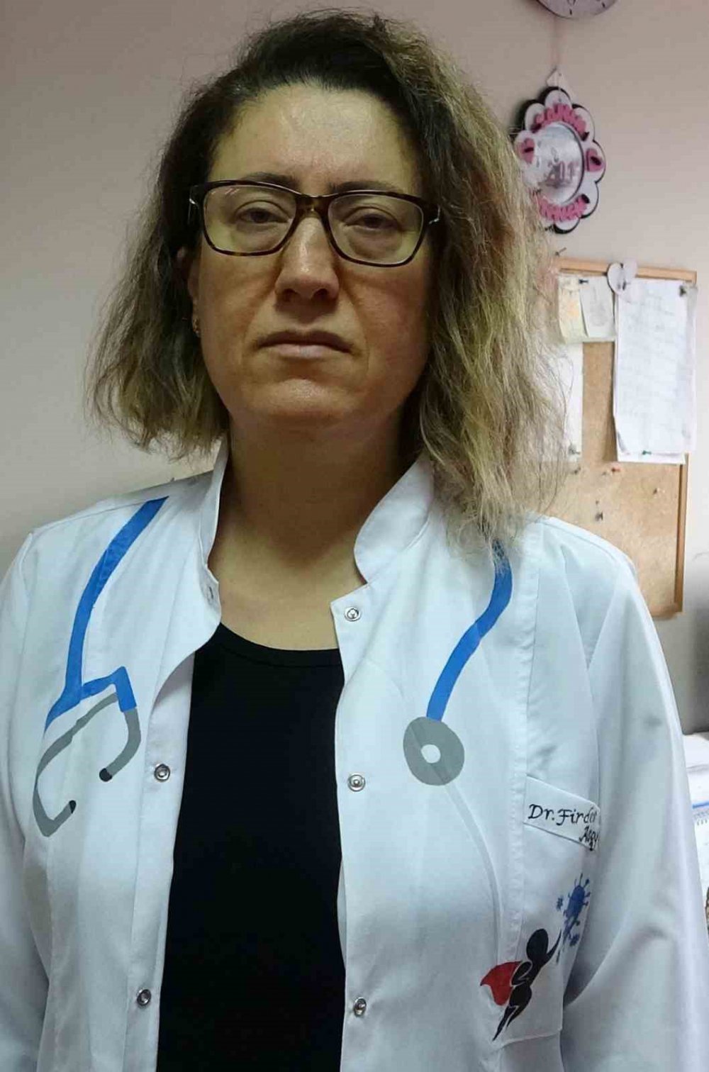 DEPREM SONRASI ENFEKSİYON RİSKİNE KARŞI UYARILARDA BULUNAN KTÜ TIP FAKÜLTESİ ÖĞRETİM ÜYESİ FİRDEVS AKSOY, "KEMİRGENLERDEN KAYNAKLANAN HANTA VİRÜS DEDİĞİMİZ HAYATI TEHDİT EDEBİLECEK ENFEKSİYONLARLA KARŞI KARŞIYA KALABİLİRİZ"