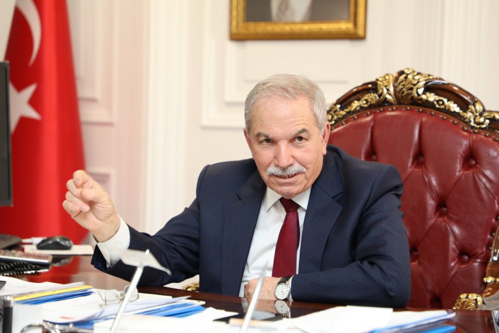 İLKADIM BELEDİYESİ TARAFINDAN BAŞLATILAN "GETİR ATIĞINI, AL HARÇLIĞINI" UYGULAMASINDA ÇEKİLİŞTE KAZANAN 5 TALİHLİ, 500 TL'LİK ALIŞVERİŞ ÇEKİNİ DEPREM BÖLGESİNE YARDIM İÇİN HEDİYE ETTİ