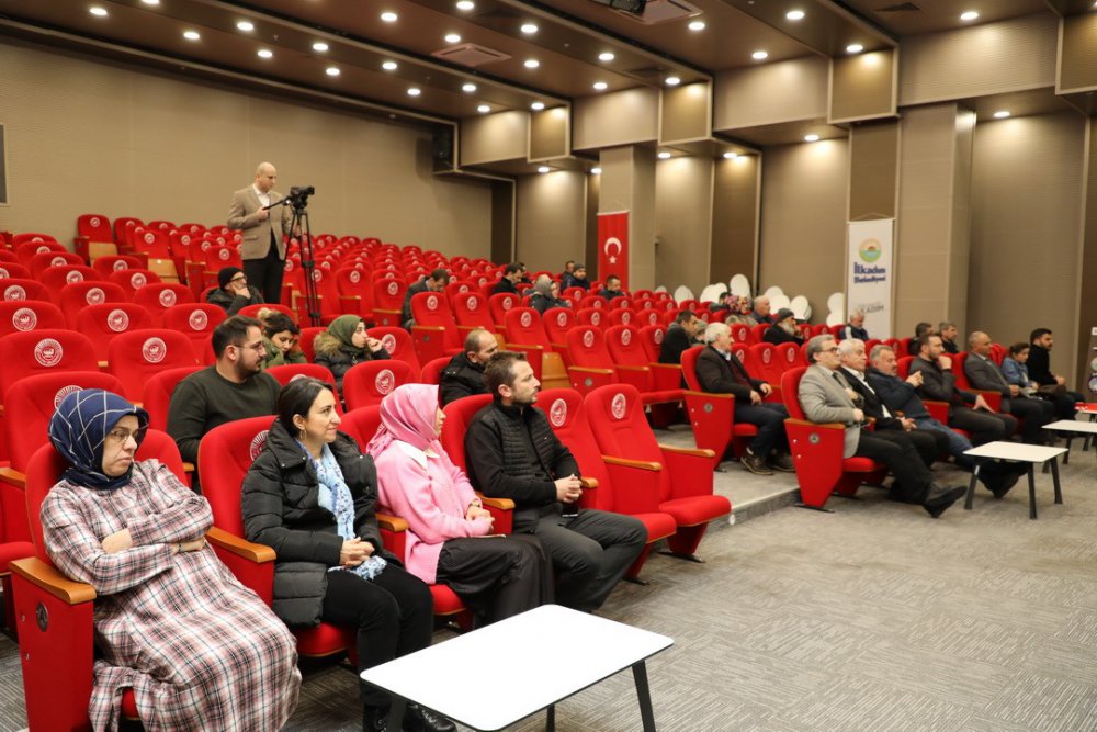 İLKADIM BELEDİYESİ TARAFINDAN BAŞLATILAN "GETİR ATIĞINI, AL HARÇLIĞINI" UYGULAMASINDA ÇEKİLİŞTE KAZANAN 5 TALİHLİ, 500 TL'LİK ALIŞVERİŞ ÇEKİNİ DEPREM BÖLGESİNE YARDIM İÇİN HEDİYE ETTİ